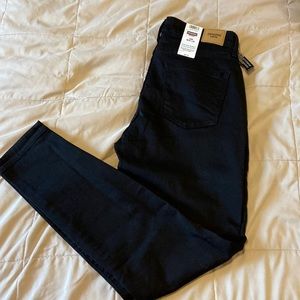 Denizen Levi’s  black jeans